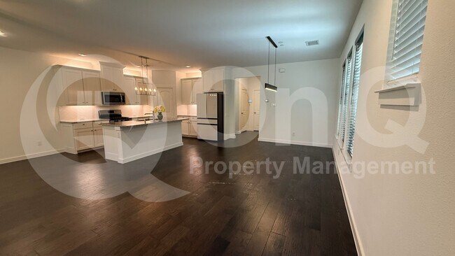 Building Photo - 872 TX-5