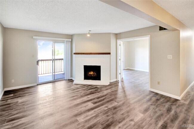 Building Photo - 121 Shirley Ridge Dr