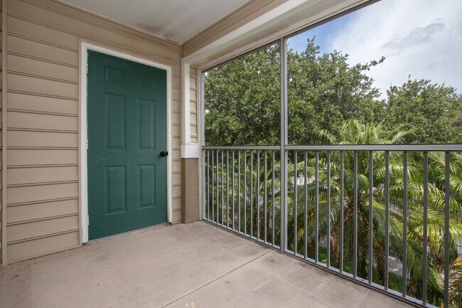 Building Photo - 2 Bedroom Condo in Lakewood Ranch