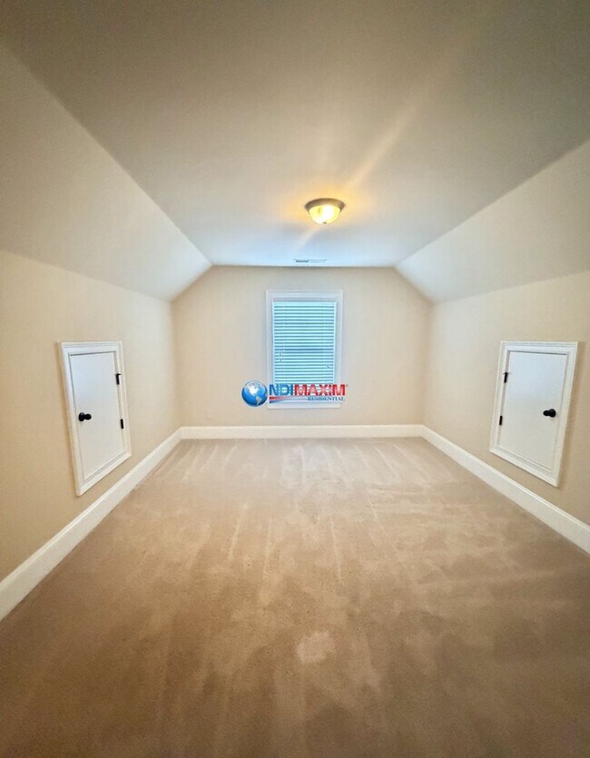 Building Photo - Brick front 4-bedroom house in Lawrenceville