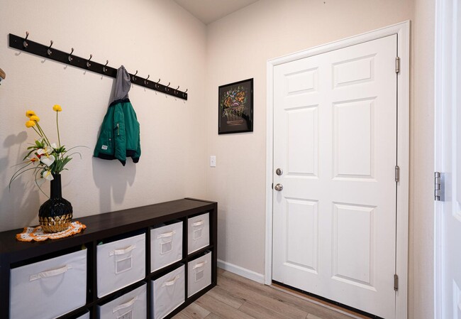 Building Photo - Bright, Spacious & Full of Charm Inside an...