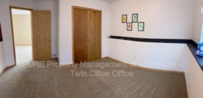 Building Photo - 806 103rd Ave NE