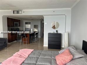 Building Photo - 825 Brickell Bay Dr