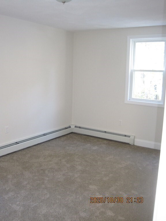 Building Photo - 9 Rickard St