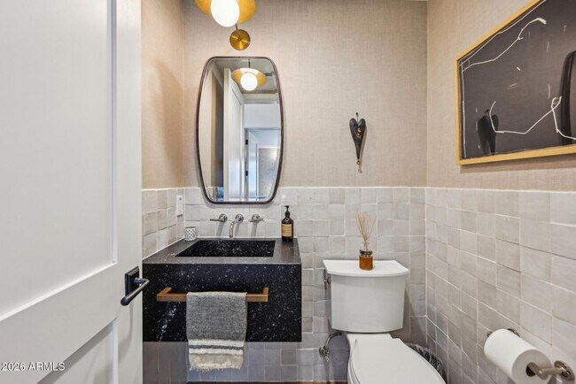 Building Photo - 9899 N 79th Way