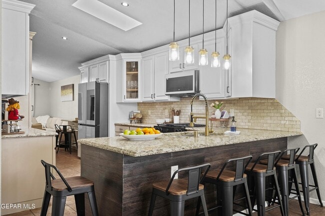 Building Photo - 11929 Mesquite Rock Dr