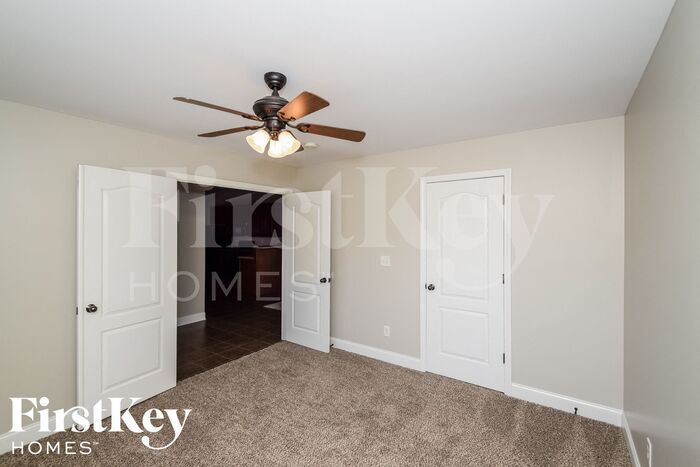 Building Photo - 605 Hidden Brook Trail