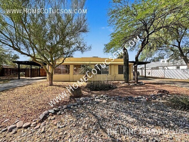 Building Photo - 4566 E Seneca St