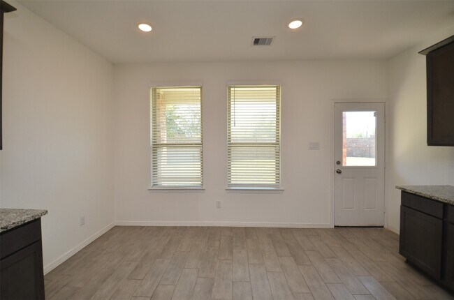 Building Photo - 5602 Tabula Rasa Dr