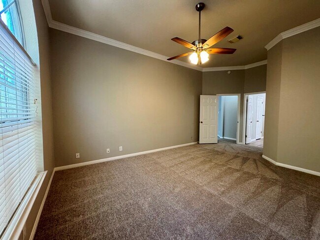 Building Photo - 5844 Back Bay Ln