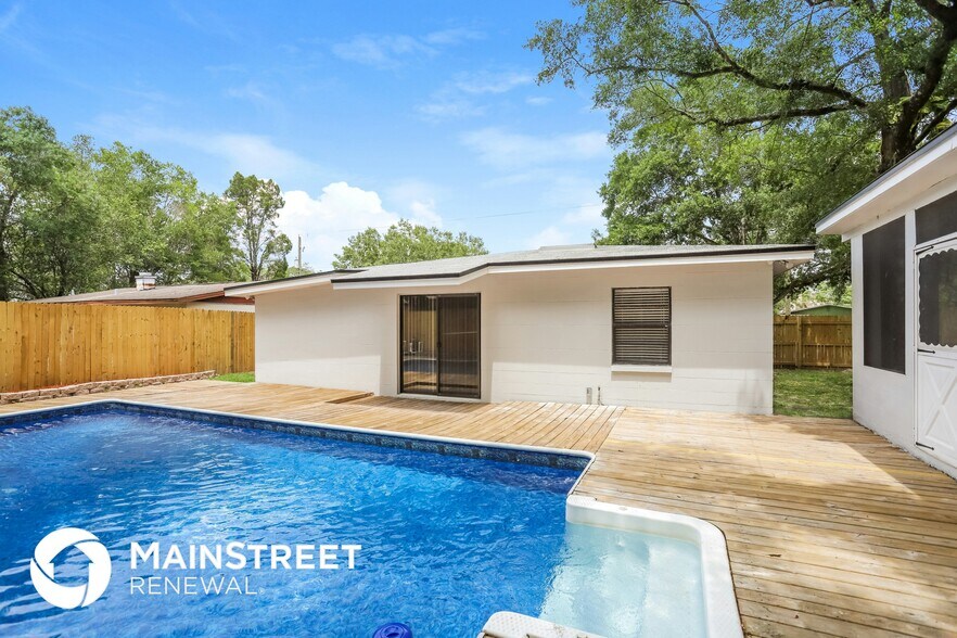 Building Photo - 7025 Ponderosa Dr