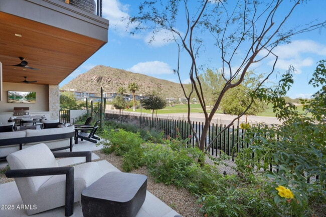 Building Photo - 6321 E Phoenician Blvd