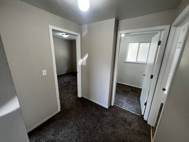 Building Photo - 210-220 N 2nd St