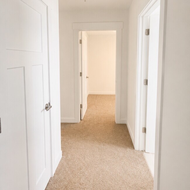 Building Photo - 1206 Marsalis Pl