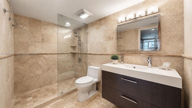 Building Photo - 2401 Collins Ave