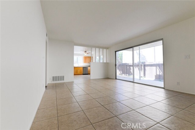 Building Photo - 207 W Mariposa