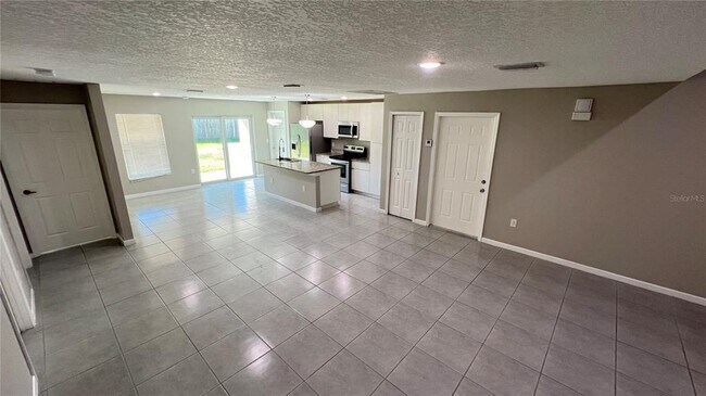 Building Photo - 1550 Pace Dr NW