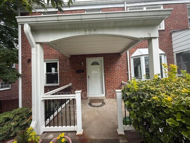 Building Photo - 125 Cherrydell Rd