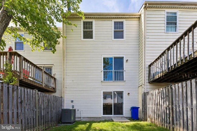 Building Photo - 2711 Neman Ct