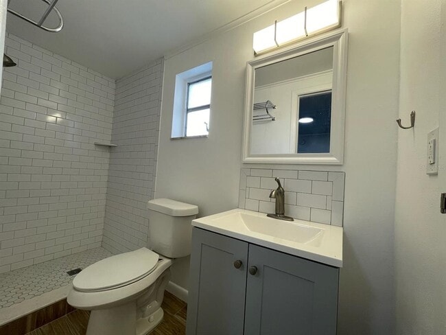 Building Photo - 2624 12th St N