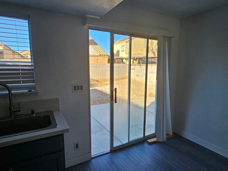 Building Photo - 5814 Goodsprings Ct