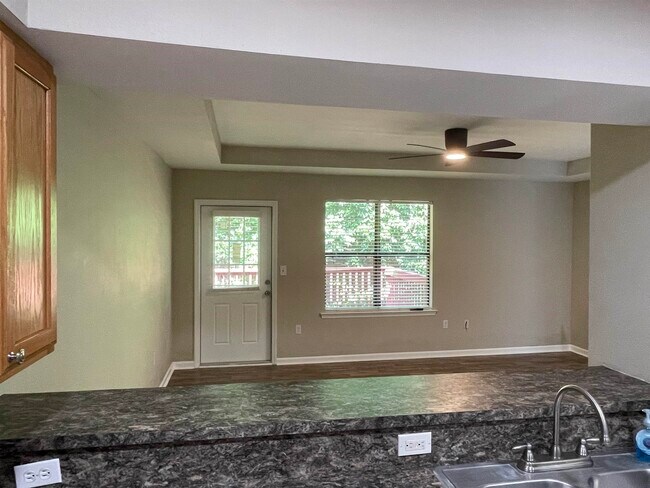 Building Photo - 2310 Timber Oak Ln