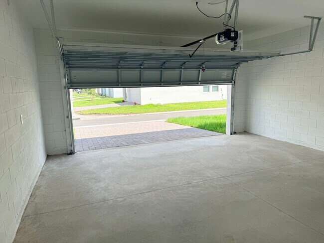 Building Photo - 3267 Zuni Rd