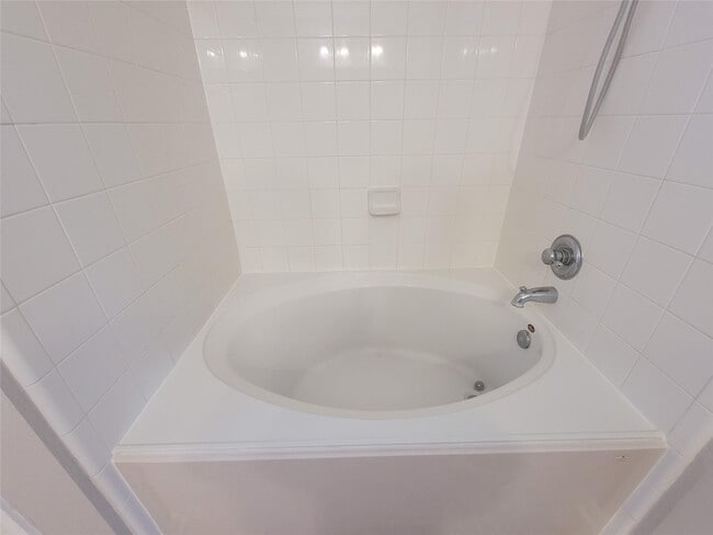 Building Photo - 20759 Cypress Crescent Ln