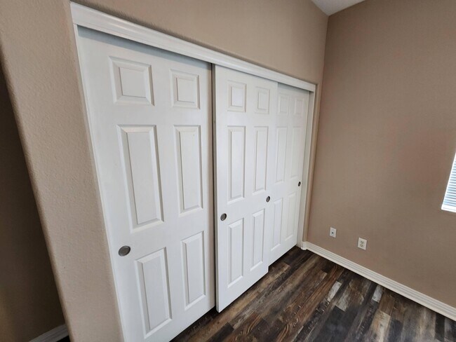 Building Photo - 84476 Ruebens Way