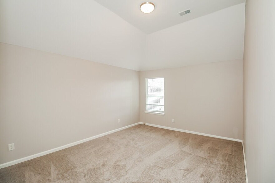 Building Photo - 11281 Aliyah Dr