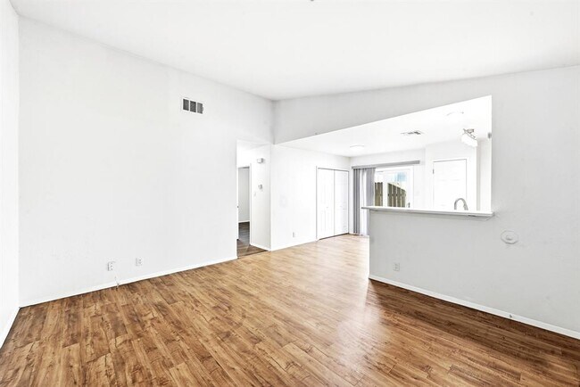 Building Photo - 10604 Lanshire Dr