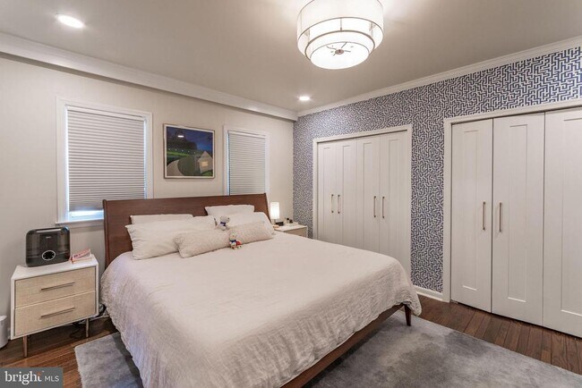 Building Photo - 1230 Rodman St