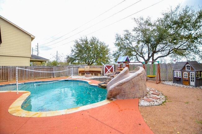 Building Photo - 2811 Willow Fork Dr