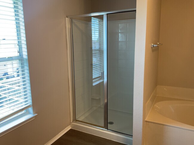Building Photo - 8517 Gray Shale Dr