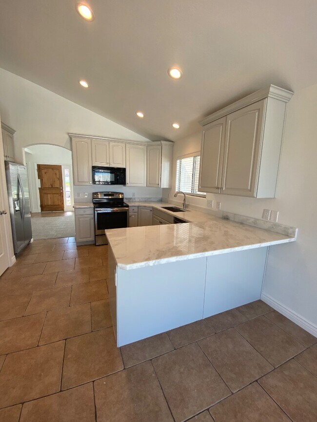 Building Photo - 13123 Pioneer Park Dr