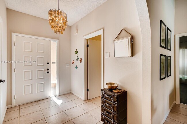 Building Photo - 11675 Berry Dr