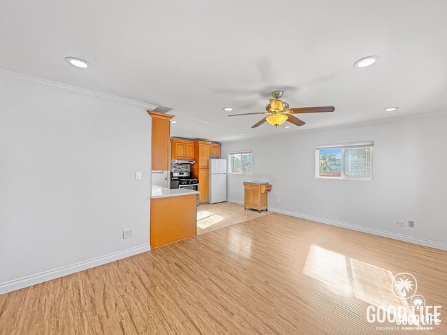 Building Photo - Fond Du Lac Ave