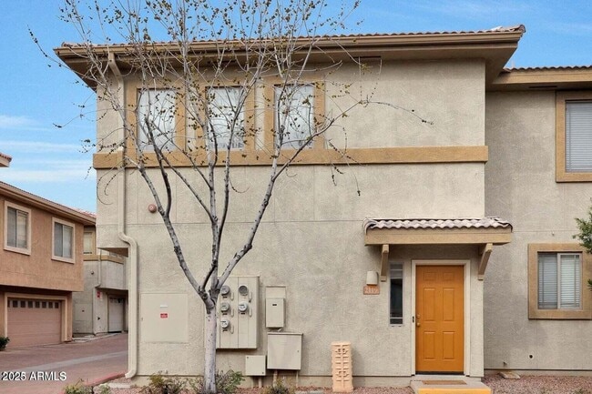 Building Photo - 1225 N 36th St