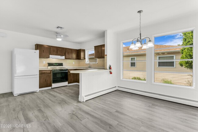 Building Photo - 12 Montego St