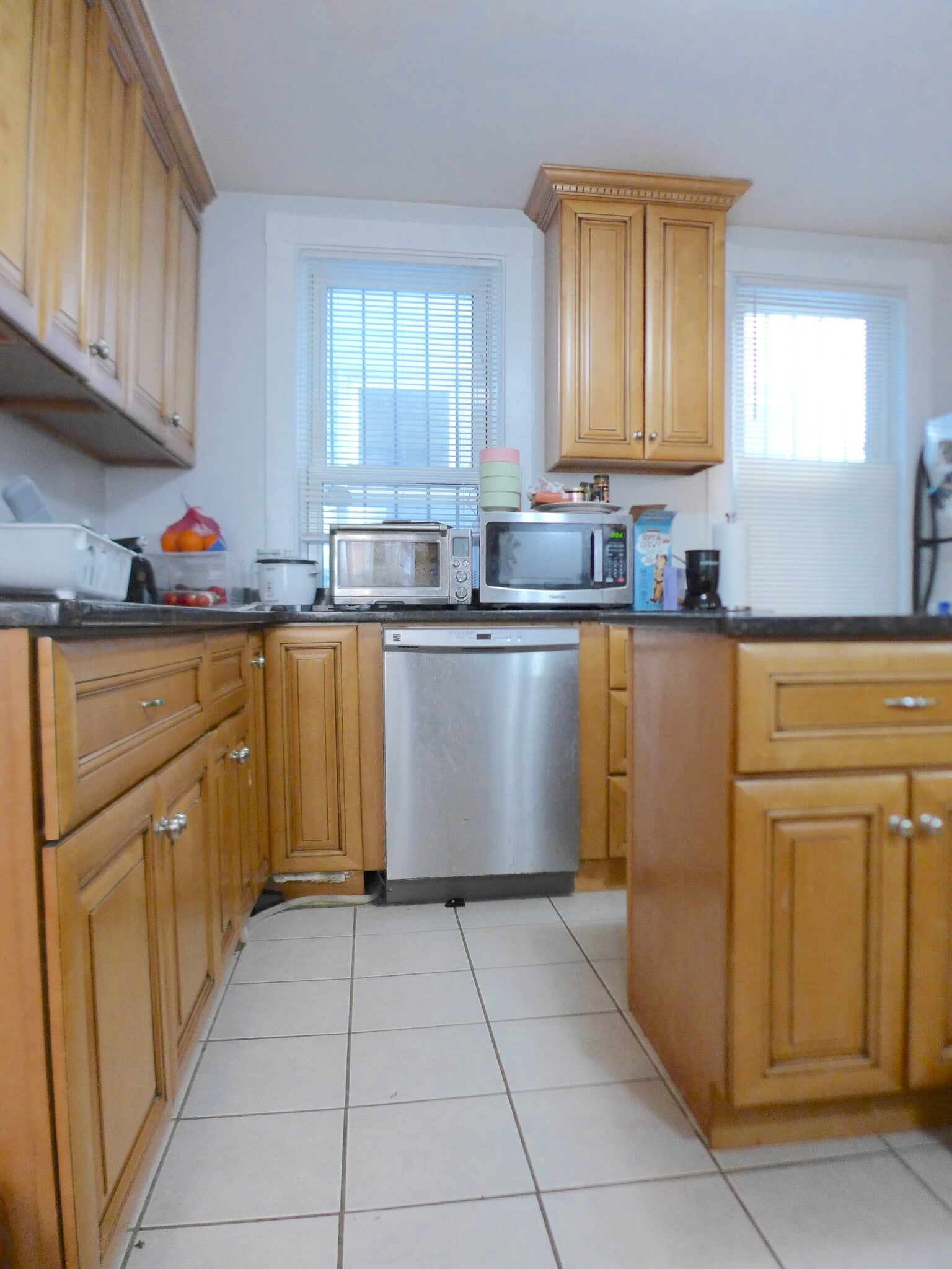 Building Photo - 17 Eldora St