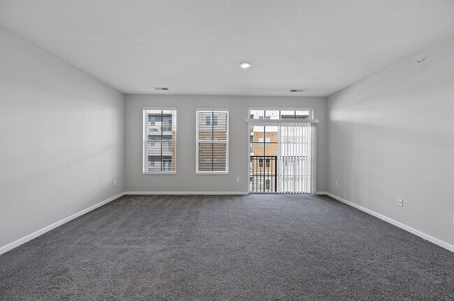 Floorplan - Monmouth Row Apartments