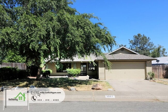 Building Photo - 3657 Santa Rosa Way