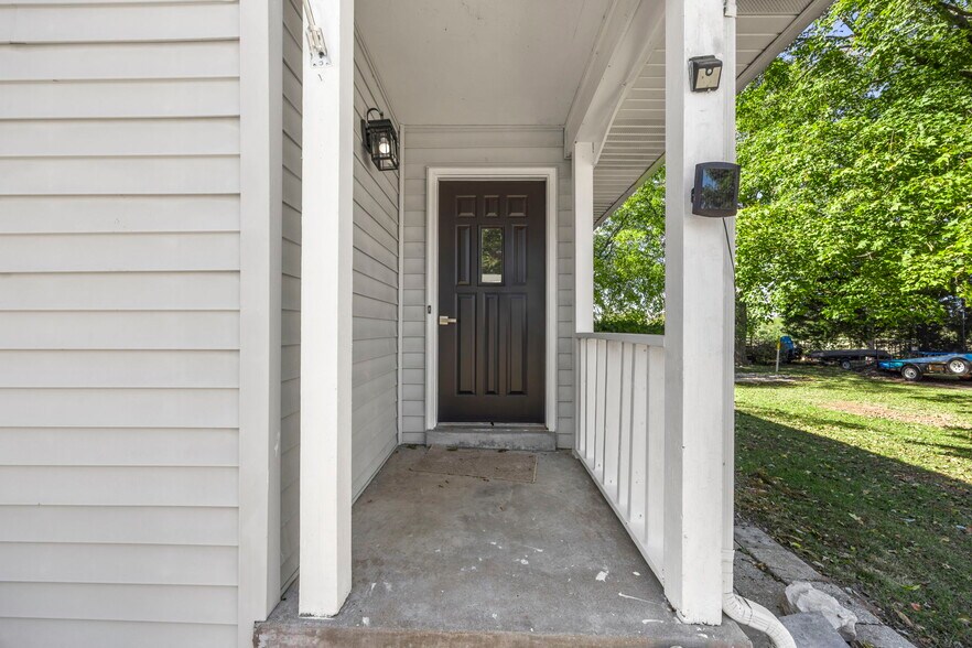 Front door - 115 E Sycamore Rd