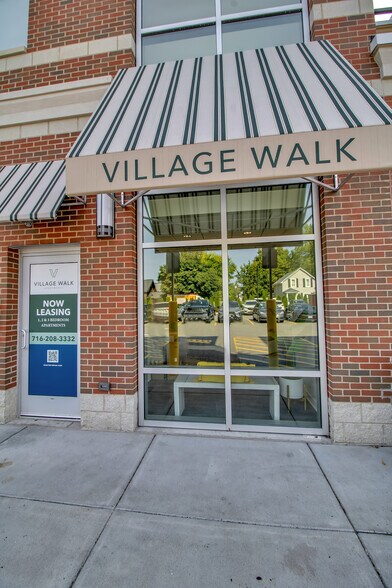 Building Photo - 5712 Main St