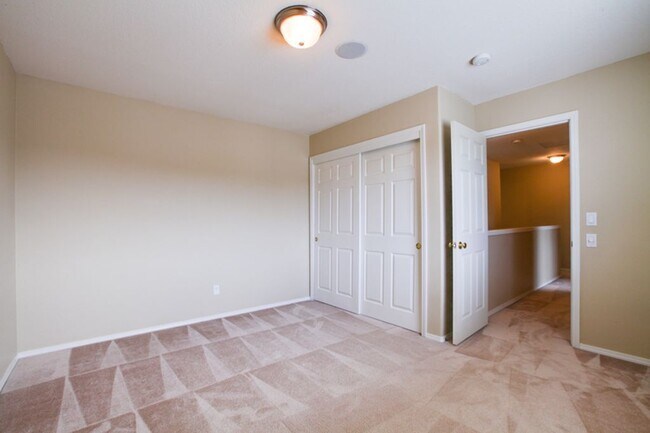 Building Photo - 10918 SW Adele Dr