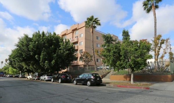 Building Photo - 827 S Berendo St