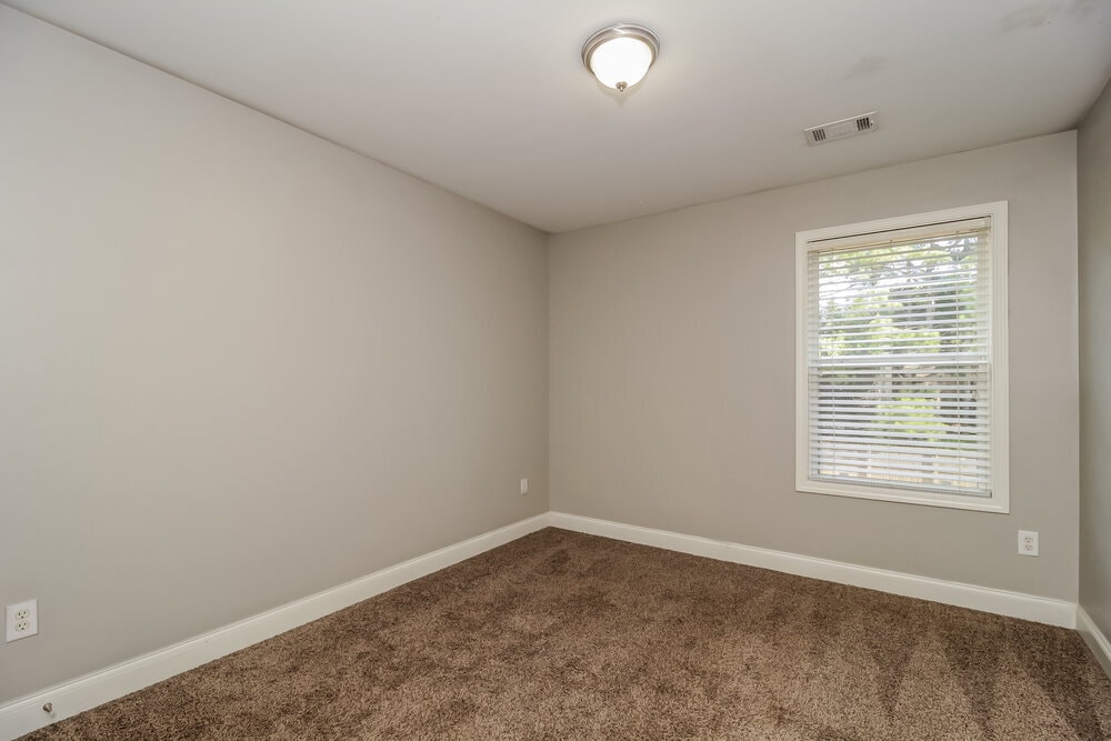 Building Photo - 314 Parkmont Way