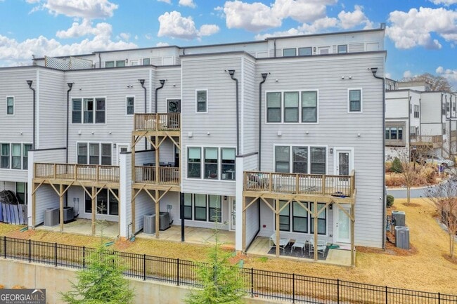 Building Photo - 2083 Holtz Ln