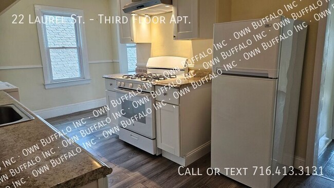 Building Photo - Charming 1-Bedroom Apartment Awaits You!