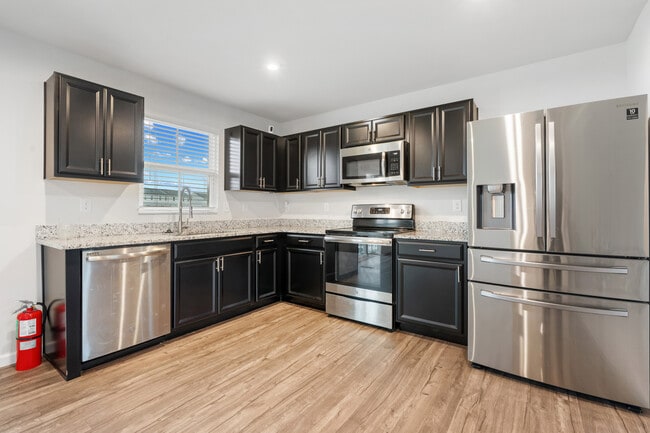 Building Photo - 130 Wye Oak Dr